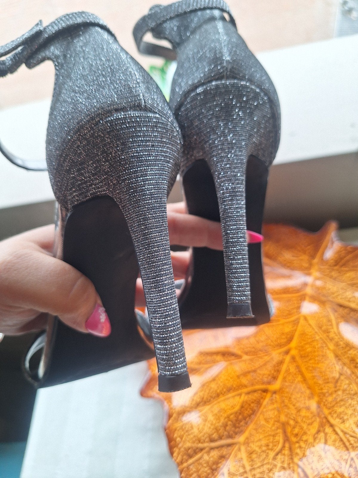 Graceland Glitter Sandalen met Hak - Maat 37, Zo goed als nieuw, Graceland, Grijs, Sandalen of Muiltjes