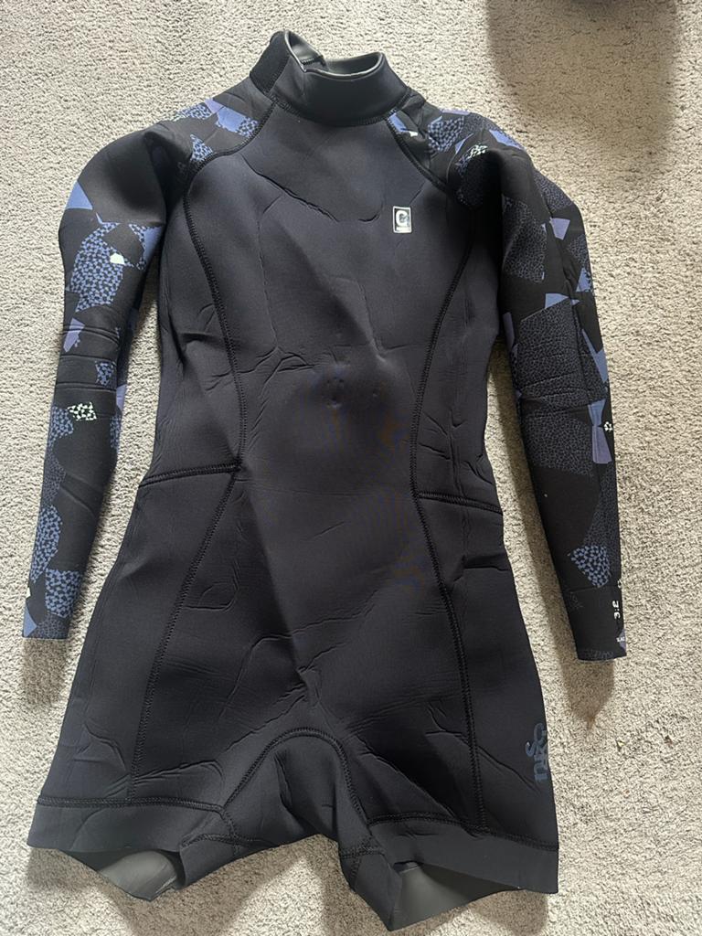 C-skins dames shorty wetsuit 3.2, Watersport en Boten, Watersportkleding, Ophalen of Verzenden, Zo goed als nieuw, Dame, Wetsuit