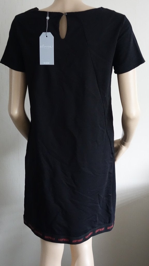 nieuwe zwarte ELVIRA tuniek/jurk met letters aan de zoom, Verzenden, Zwart, Nieuw, Maat 36 (S)