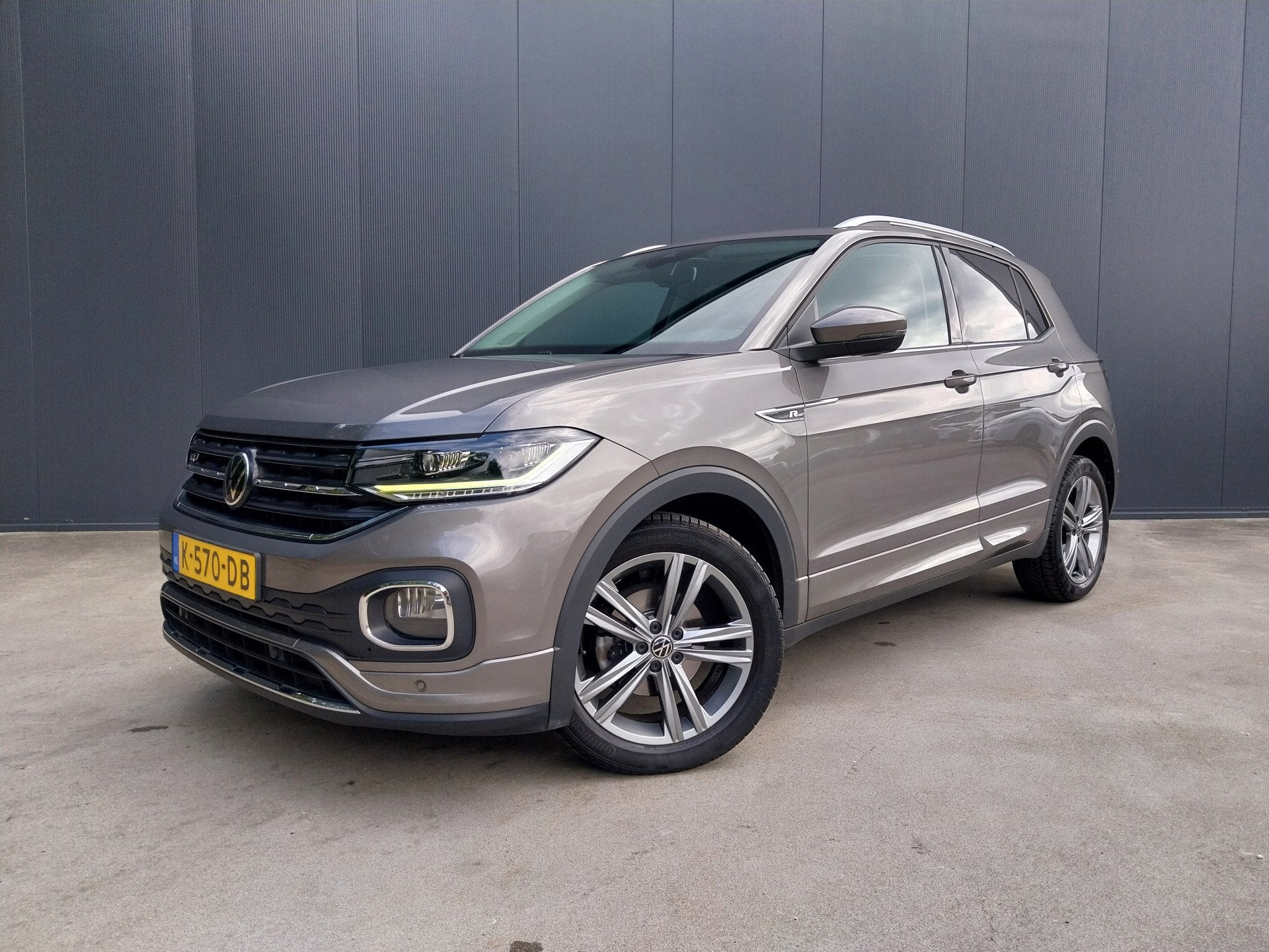 Volkswagen T-Cross 1.5 TSI 150 PK AUTOMAAT Business R LINE 1, Auto's, Volkswagen, T-Cross, Euro 6, 4 cilinders, 150 pk
