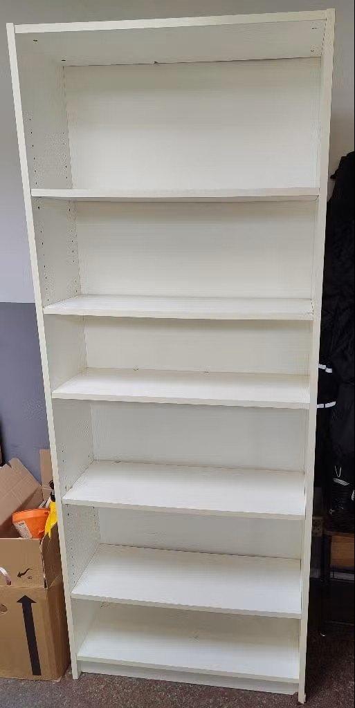 Witte kast - GRATIS, Huis en Inrichting, Kasten | Kledingkasten, Gebruikt, 200 cm of meer, 50 tot 100 cm, 25 tot 50 cm, Met plank(en)