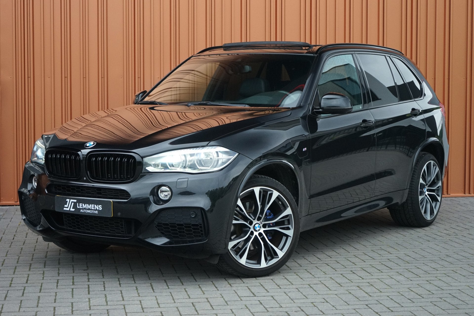 BMW X5 xDrive 40e M-Sport High Executive NL AUTO Panodak Luc, Auto's, Gebruikt, 4 cilinders, Zwart, Bedrijf