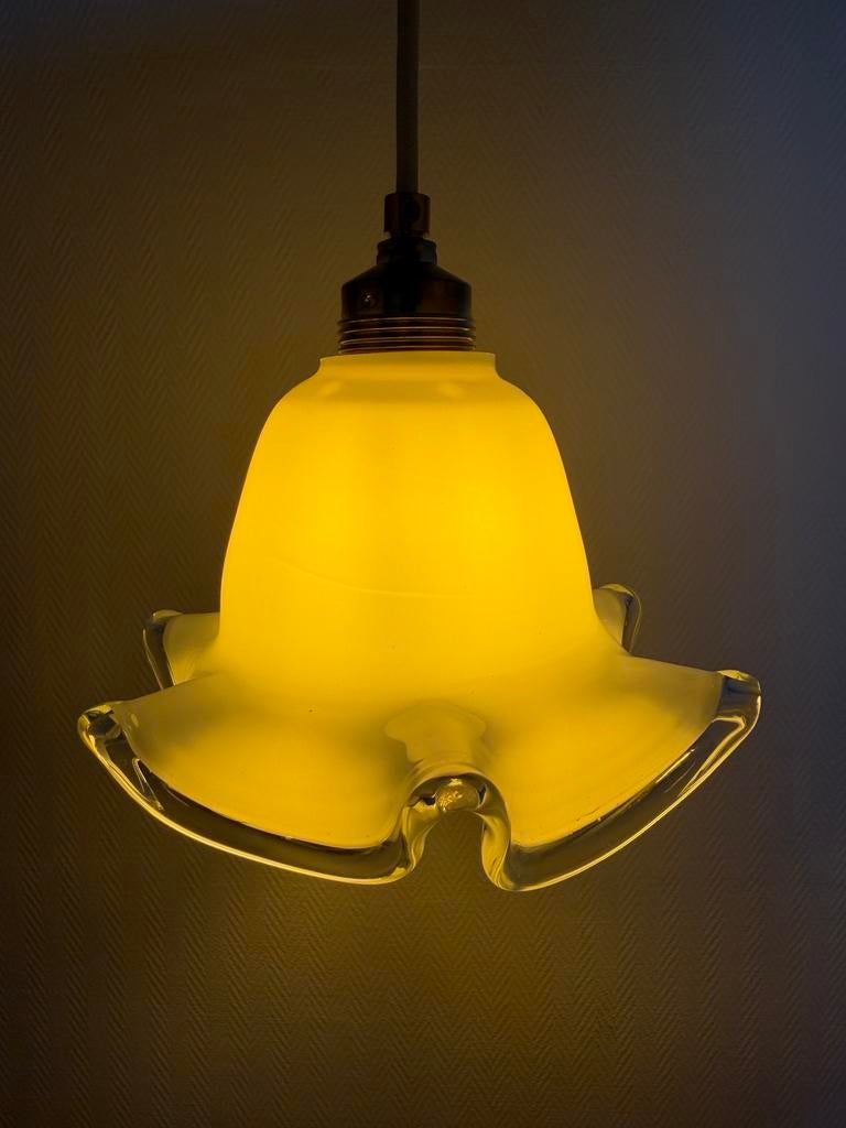 Vintage lampje klok-/bloemvorm - nieuwe fitting en snoer, Huis en Inrichting, Lampen | Hanglampen, Ophalen of Verzenden, Zo goed als nieuw