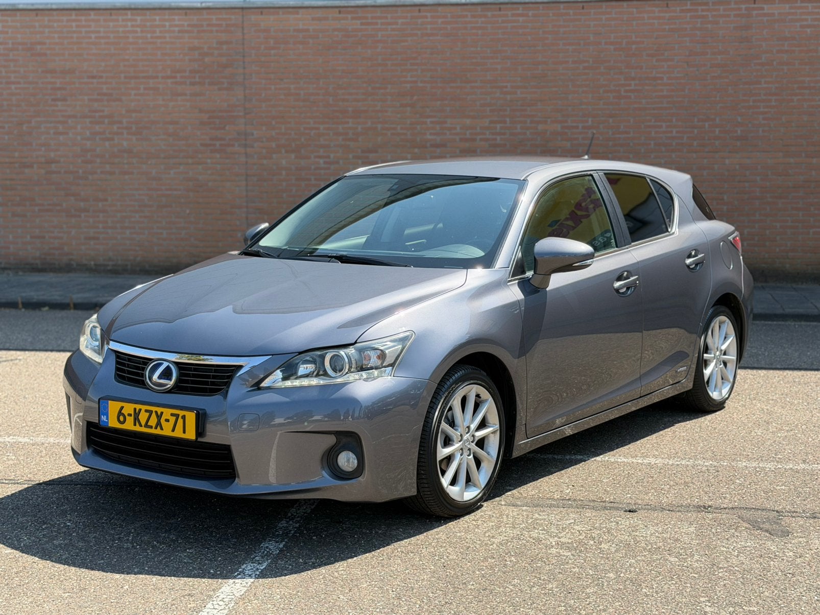 Lexus CT 200h Business Line Pro | DEALER ONDERHOUDEN, Euro 5, Stof, Zwart, 4 cilinders