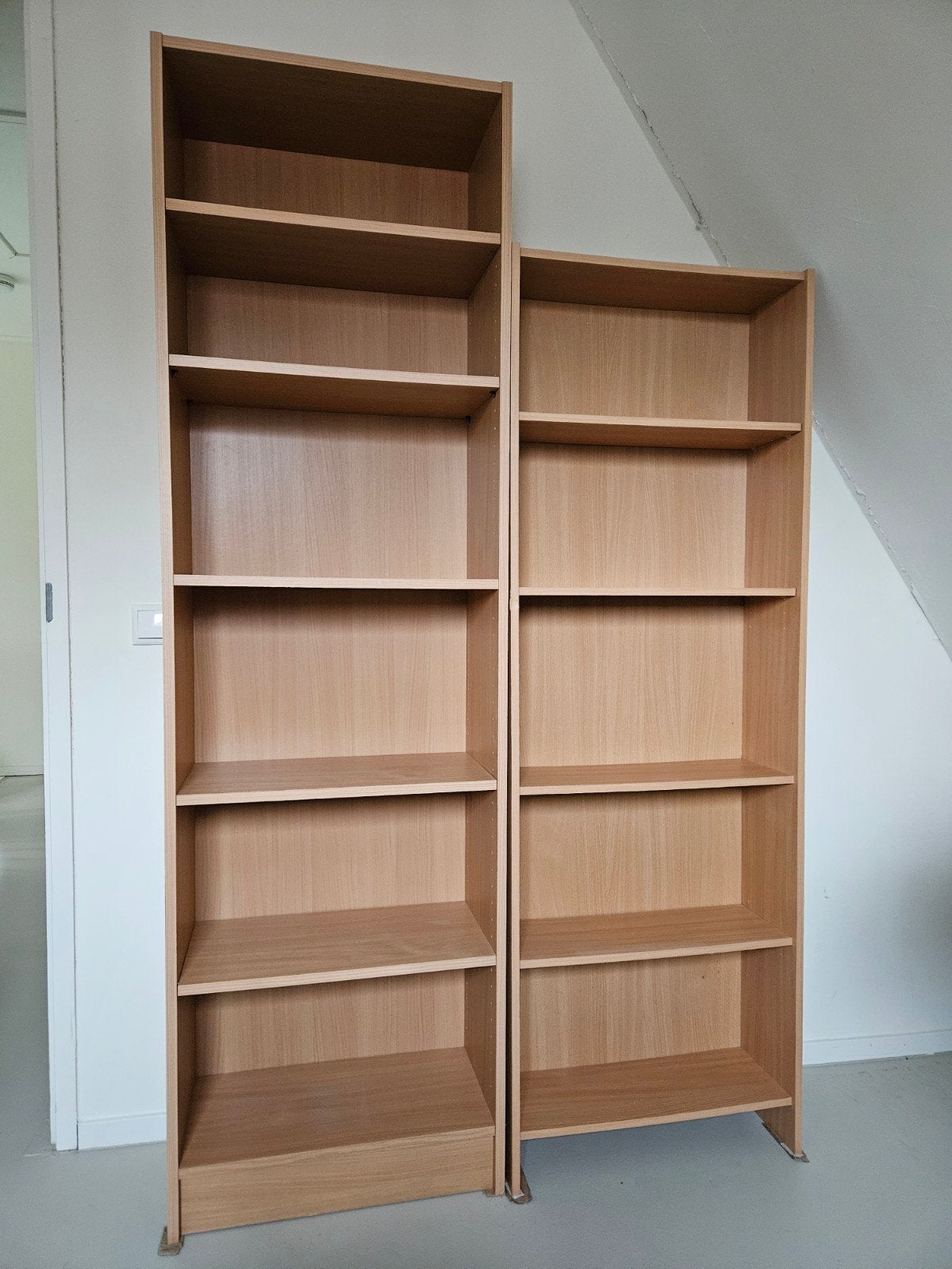 Gratis: Twee Boekenkasten (Groot en Klein), Huis en Inrichting, Ophalen, Met plank(en), Gebruikt, 200 cm of meer