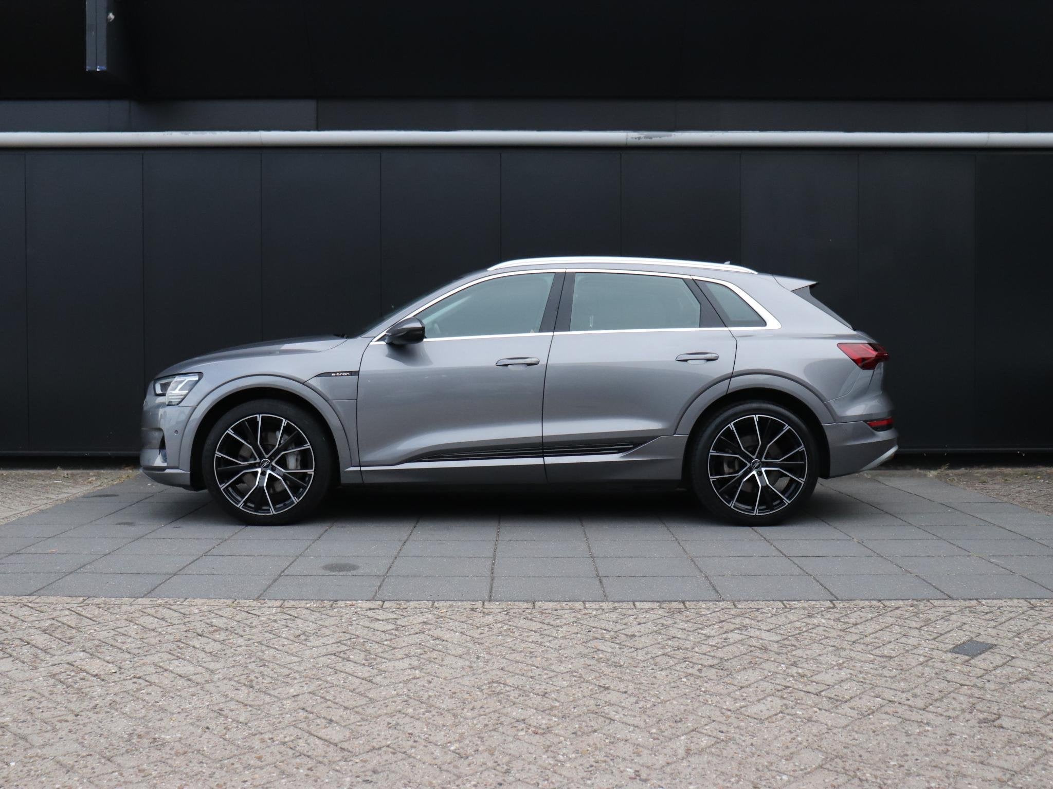 Audi e-tron e-tron 50 quattro Launch edition plus 71 kWh | L, Auto's, Automaat, Stof, Vierwielaandrijving, SUV of Terreinwagen