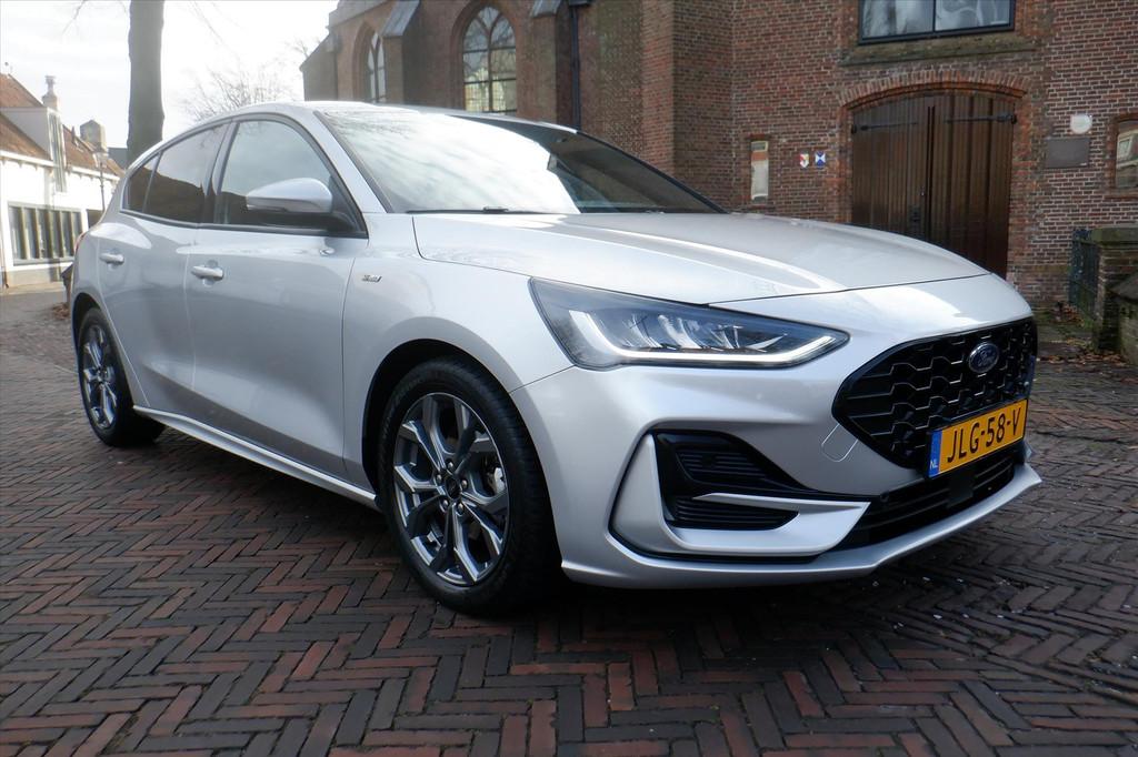 Ford Focus 1.0 EcoBoost Hybrid 125pk ST-Line- AUTOMAAT, 12 maanden, Stof, Gebruikt, 1337 kg