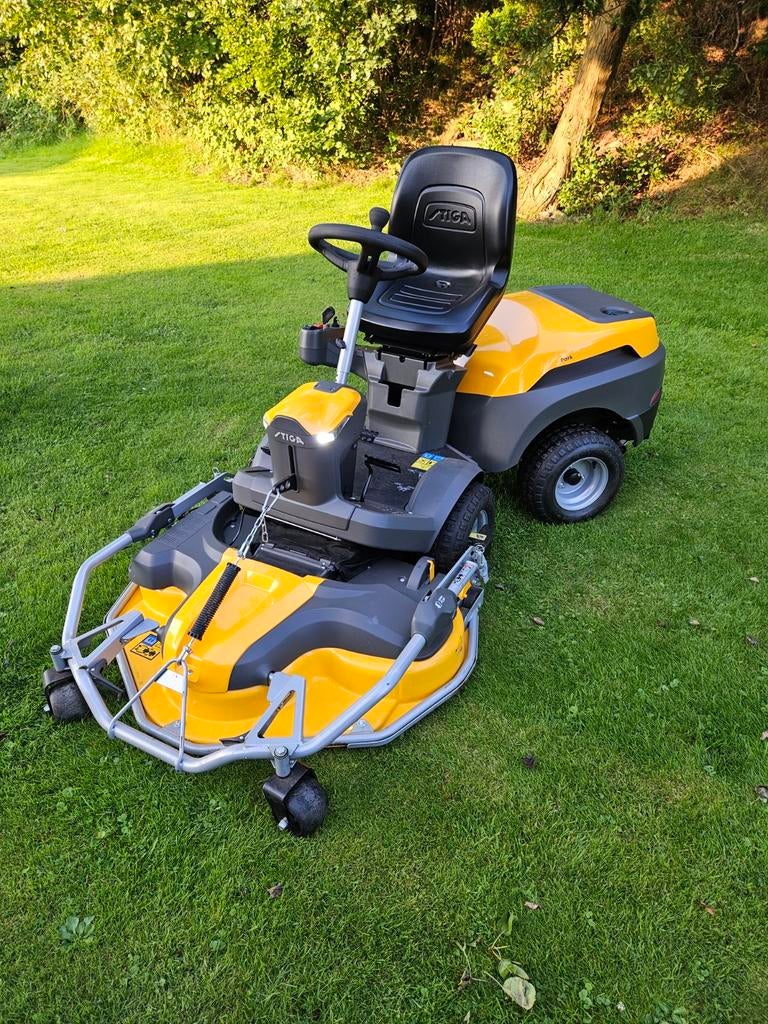 Stiga park 4wd zitmaaier frontmaaier Honda hst mulch, Ophalen of Verzenden, Zo goed als nieuw, Mulchfunctie, 90 tot 120 cm