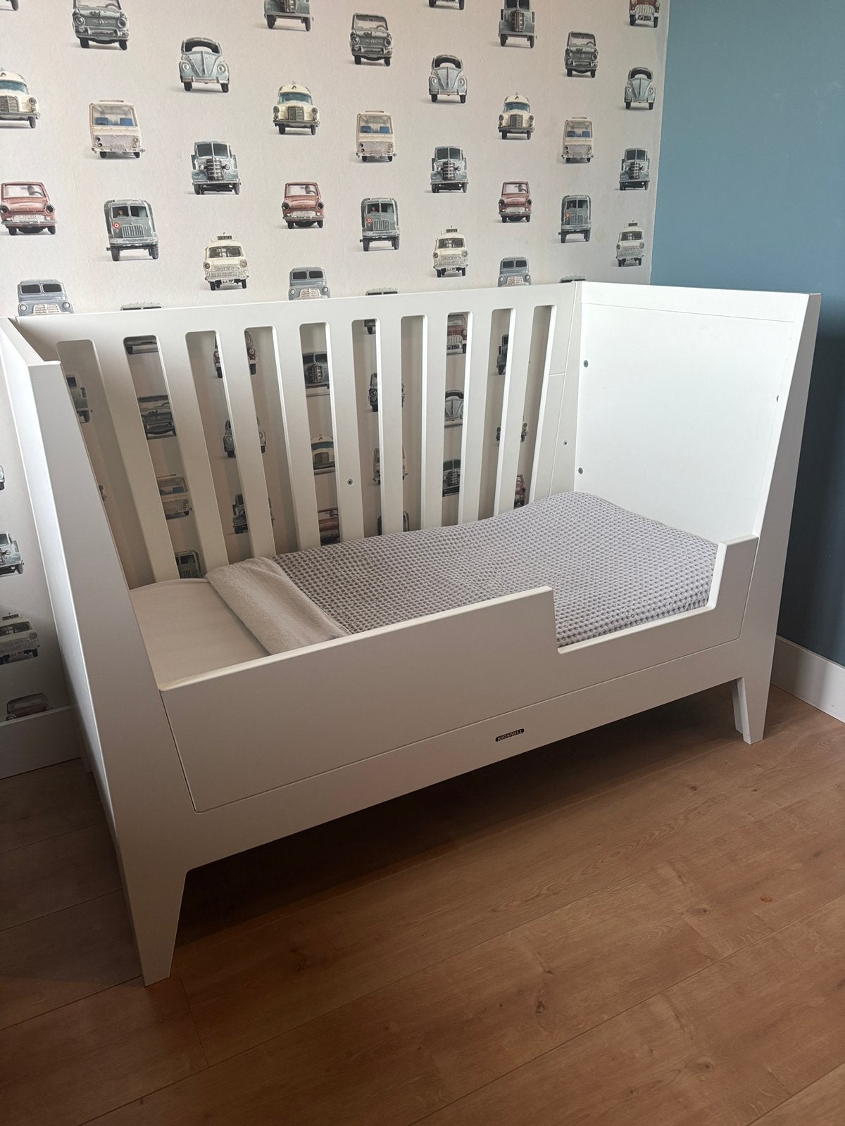 Kidsmill ledikant en kleuterbed, Ophalen, Zo goed als nieuw, Minder dan 140 cm, Matras