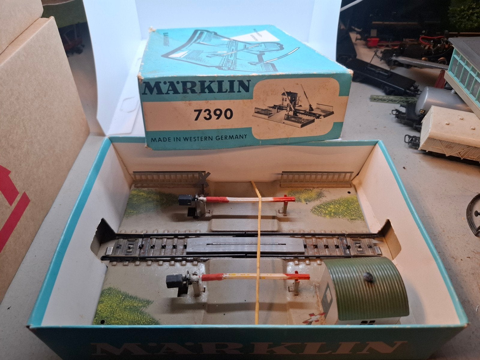 marklin overweg in ovp 7390, Hobby en Vrije tijd, Wisselstroom, Gebruikt, Rails, Ophalen of Verzenden