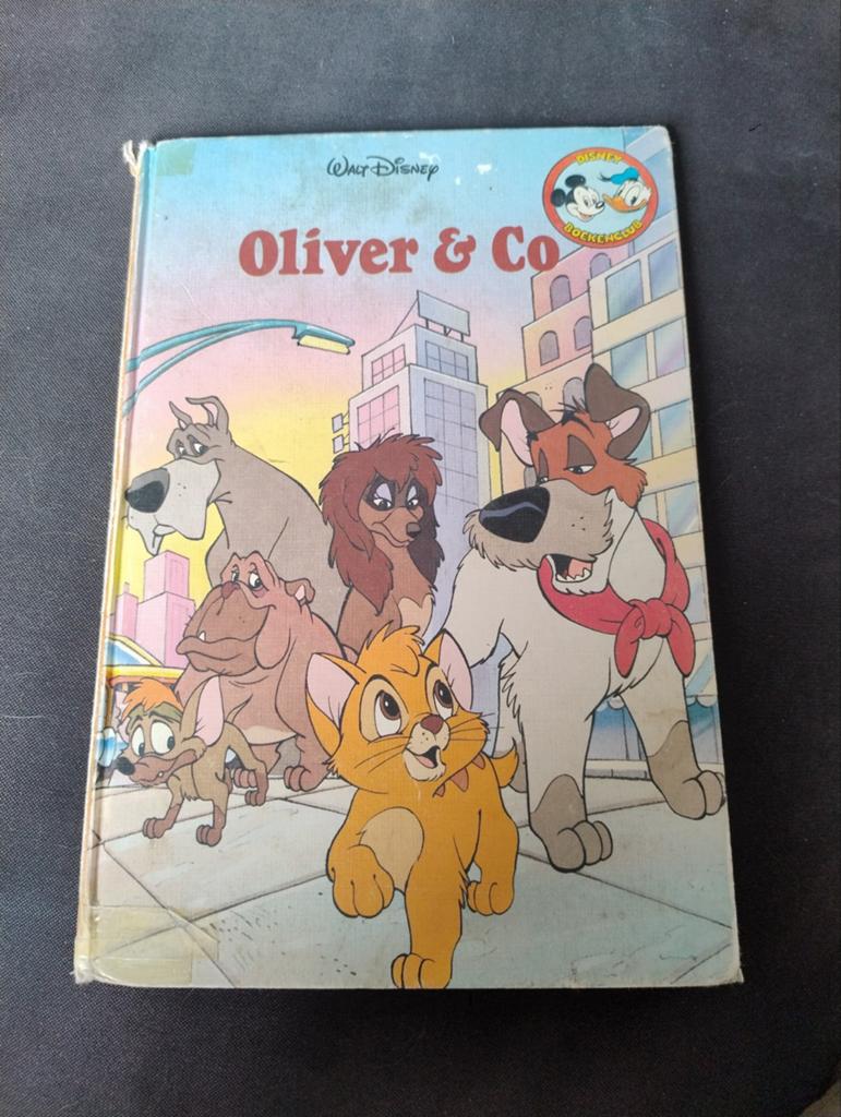 Walt Disney's Oliver & Co. - Klassiek Kinderboek, Boeken, Ophalen of Verzenden, Gelezen, Walt Disney, Sprookjes