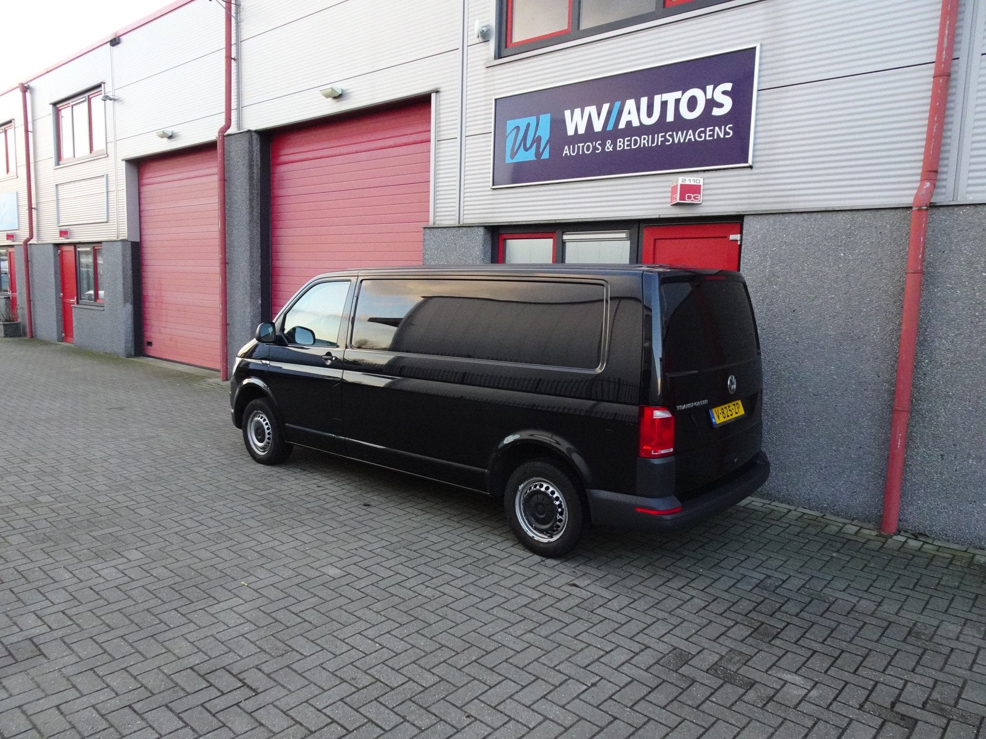 Volkswagen Transporter 2.0 TDI L2H1 Highline navi / pdc/ cru, Voorwielaandrijving, Stof, Gebruikt, 4 cilinders