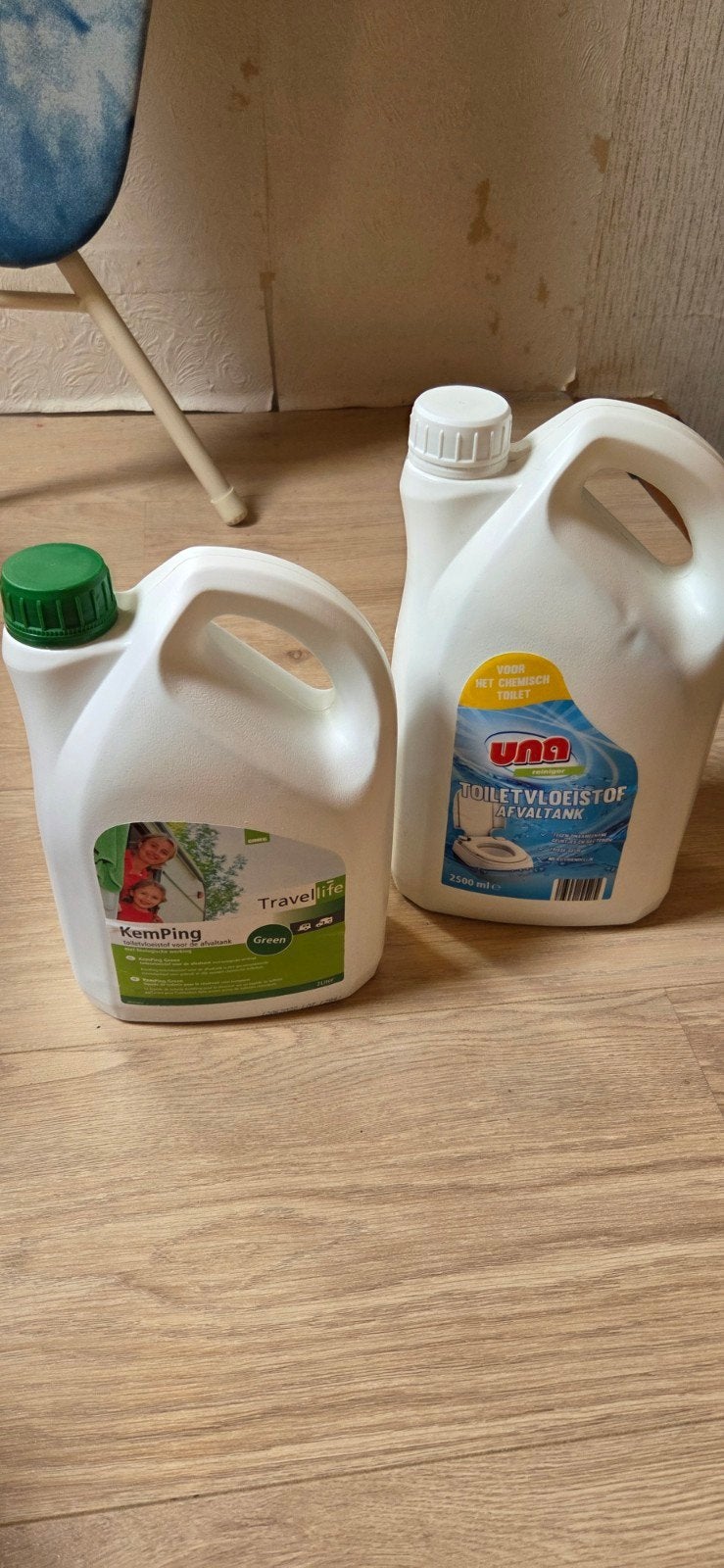 Toiletvloeistof voor chemisch toilet, Ophalen, Gebruikt