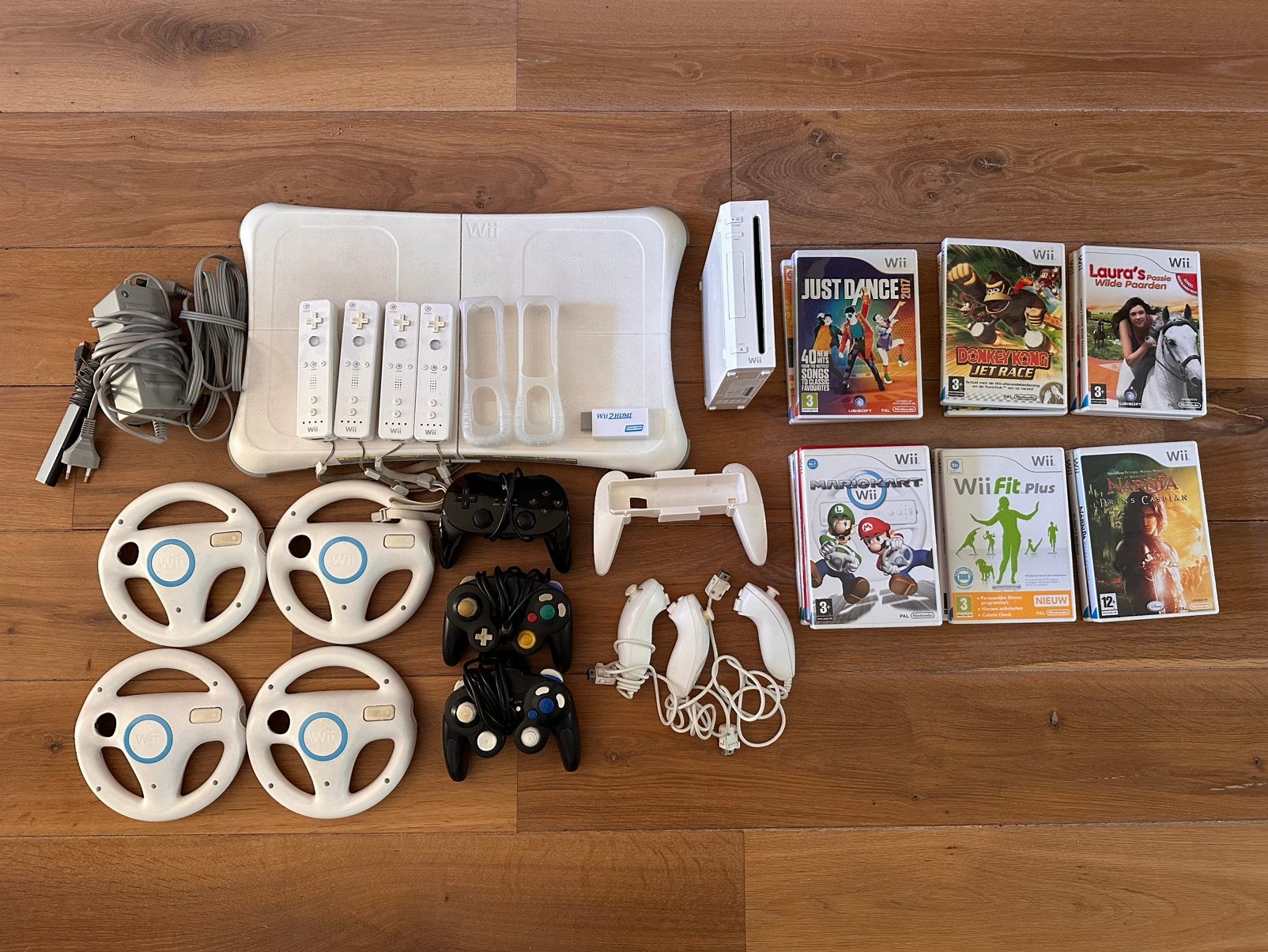 Nintendo Wii compleet pakket, BalanceBoard + 14 games, Spelcomputers en Games, Ophalen of Verzenden, Gebruikt, Met 3 controllers of meer