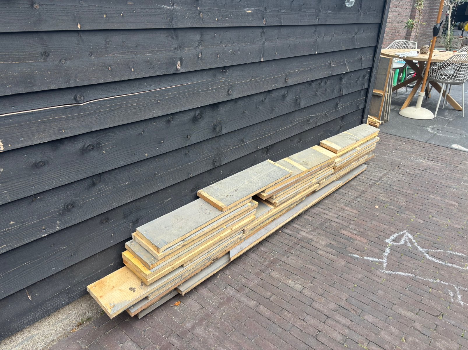 Steigerhout - gedeeltelijk gebeitst in het grijs. Gratis!, Doe-het-zelf en Verbouw, Hout en Planken, Ophalen, 25 tot 50 mm, Zo goed als nieuw
