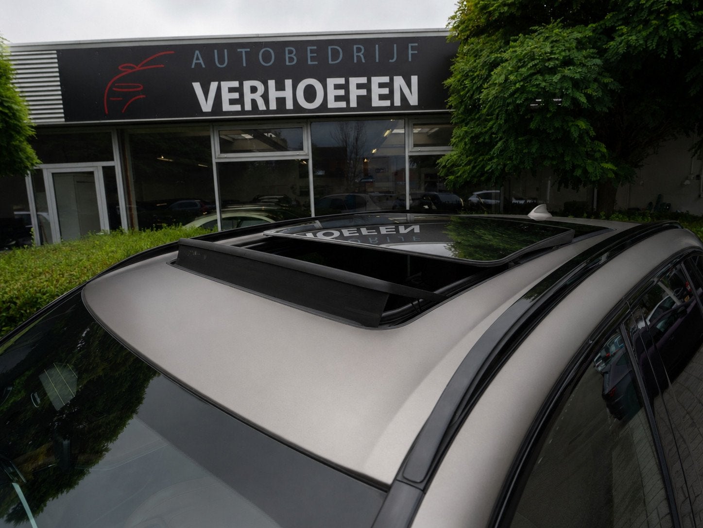 BMW X5 M50i High Executive | 4.4 V8 | 650 PK | DOWNPIPE | ST, Auto's, Automaat, Dealer onderhouden, Gebruikt, 4395 cc
