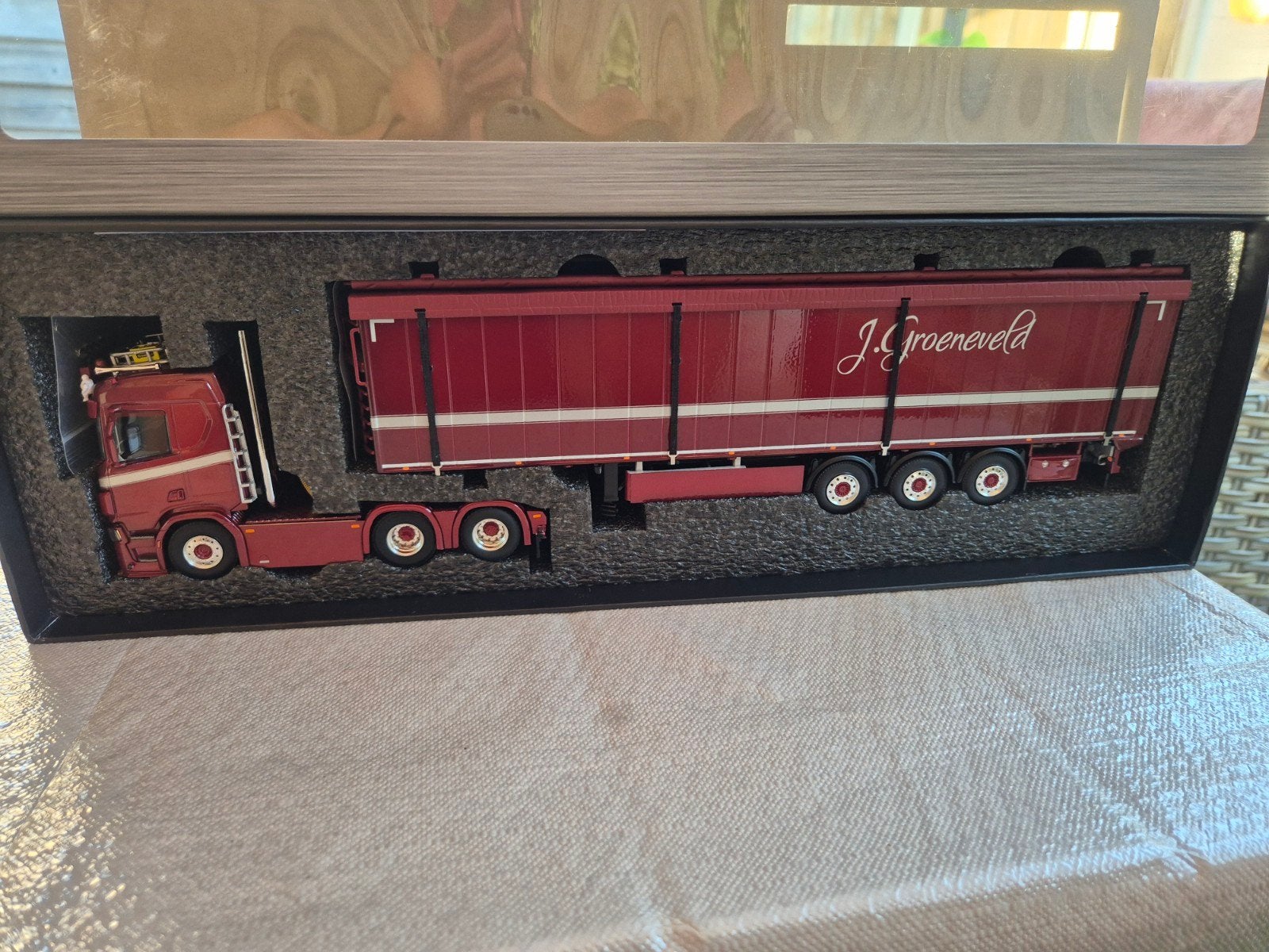 wsi scania j.groeneveld, Hobby en Vrije tijd, Modelauto's | 1:50, Ophalen of Verzenden, Zo goed als nieuw, Bus of Vrachtwagen