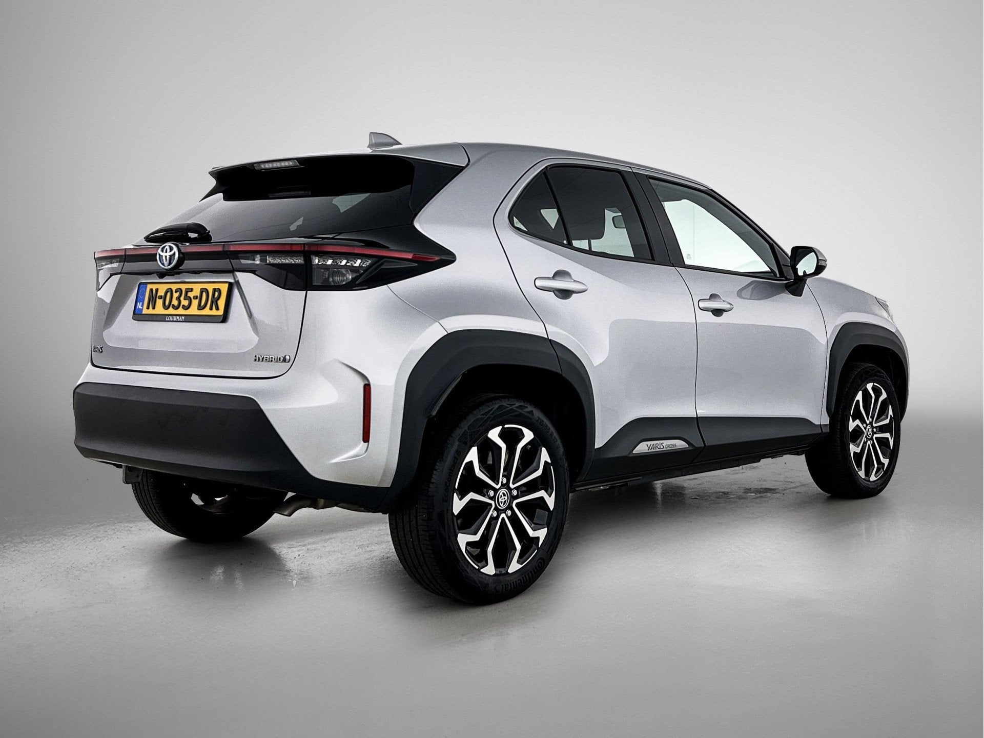 Toyota Yaris Cross 1.5 Hybrid First Edition (bj 2021), 12 maanden, Stof, Gebruikt, 116 pk