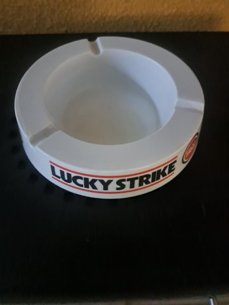 Lucky Strike Asbak - Wit, Diameter 150 mm, Ophalen, Zo goed als nieuw, Asbak