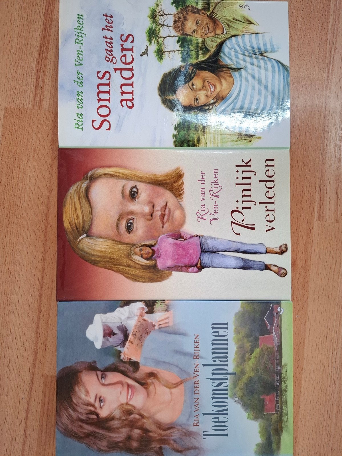 3 boeken van Ria van der Ven-Rijken, Ophalen, Gelezen, Ria van der Ven-Rijken, Nederland