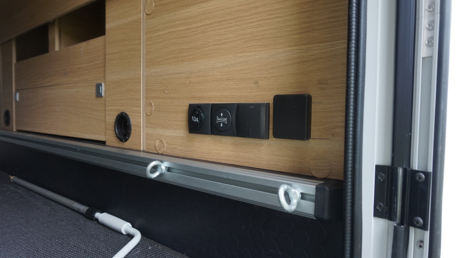 Foto 59 van Adria MATRIX 670SC PLUS AUTOMAAT 141 pk Zonnepan. Electr. Fi