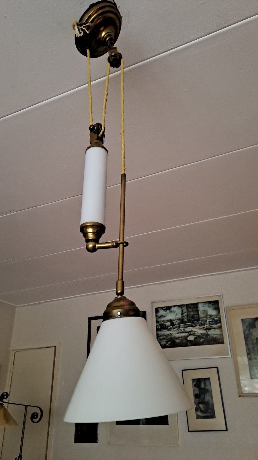 Vintage Katrollamp met Melkglazen Kap, Antiek en Kunst, Ophalen of Verzenden