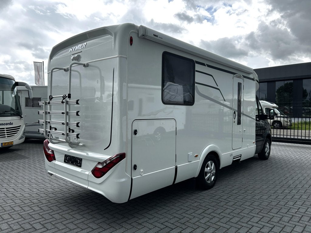 Caravans And Camping Mercedes