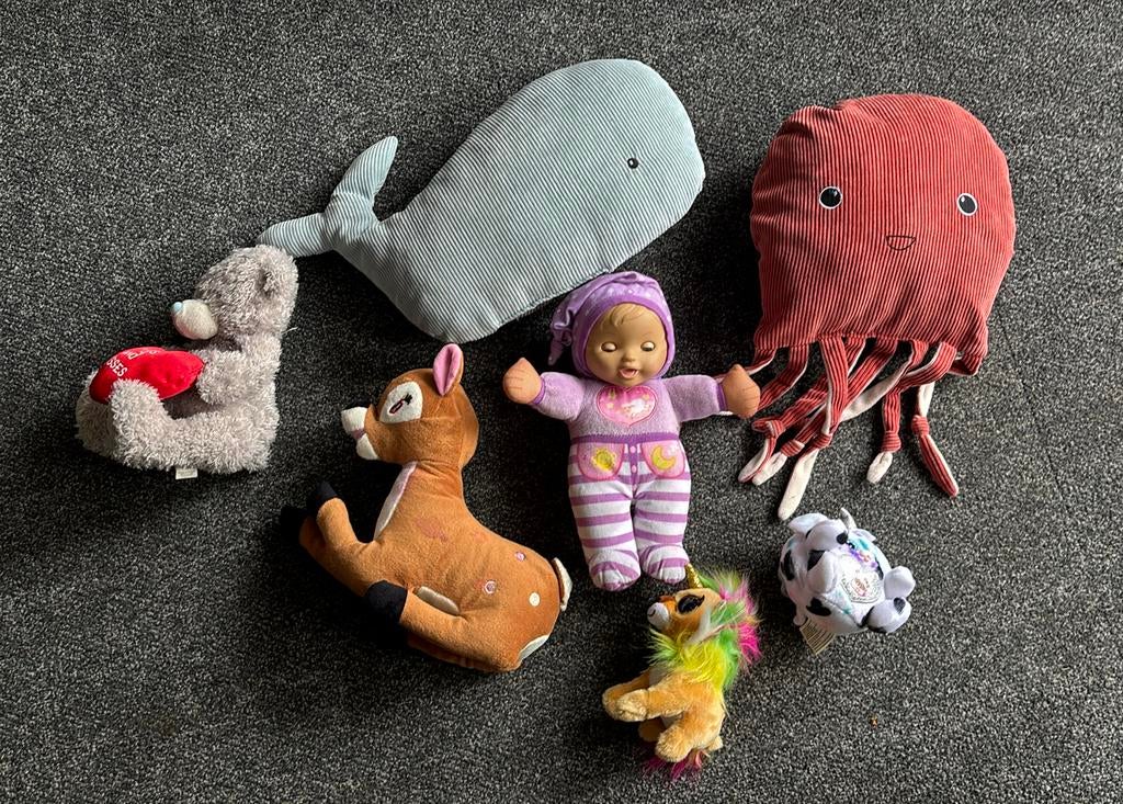 Diverse knuffels en pop, Ophalen, Gebruikt