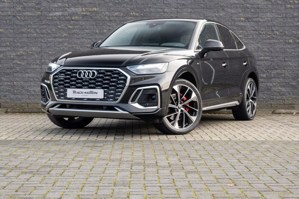 Audi Q5 Sportback Sportback 50 TFSI e s-line Black, Auto's, Audi, Automaat, Zwart, 4 cilinders, Leder en Stof