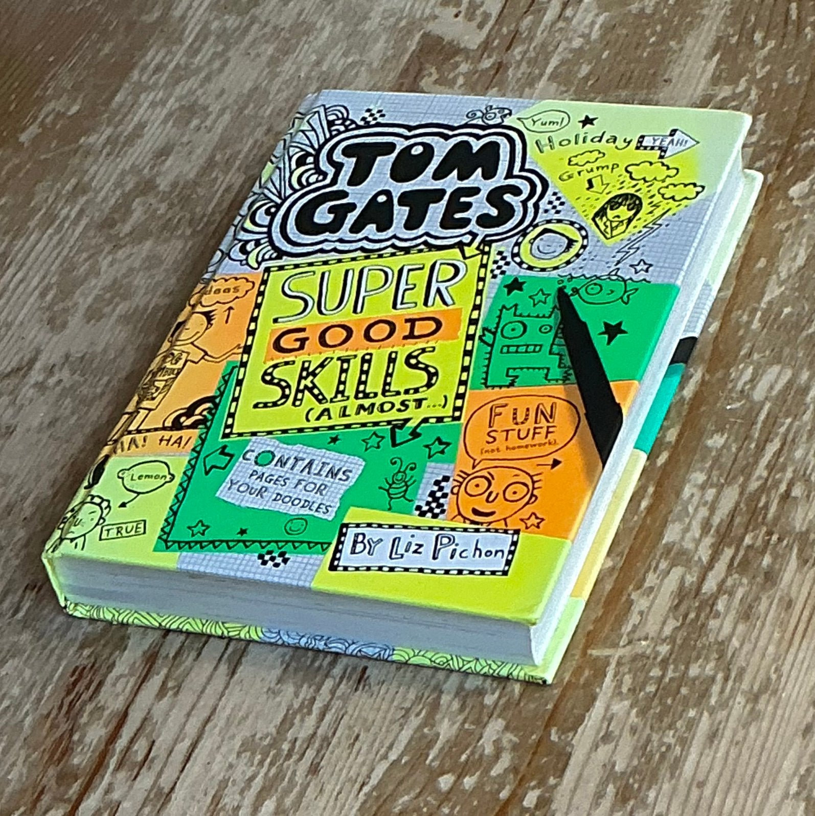 Tom Gates - Super Good skils (by Liz Pichon)., Ophalen of Verzenden, Gelezen, Fictie