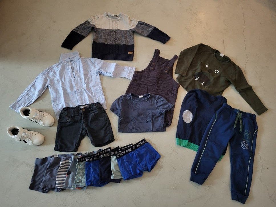 Jongenskleding maat 110 met zgan sneakers maat 31, Ophalen of Verzenden, Gebruikt, Retour Jeans, Jongen