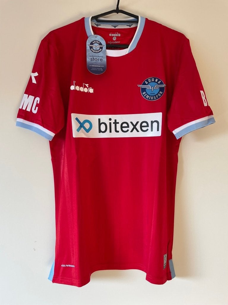 Adana Demirspor Diadora Voetbalshirt Rood Maat S Nieuw, Nieuw, Ophalen of Verzenden, Voetbal, Diadora