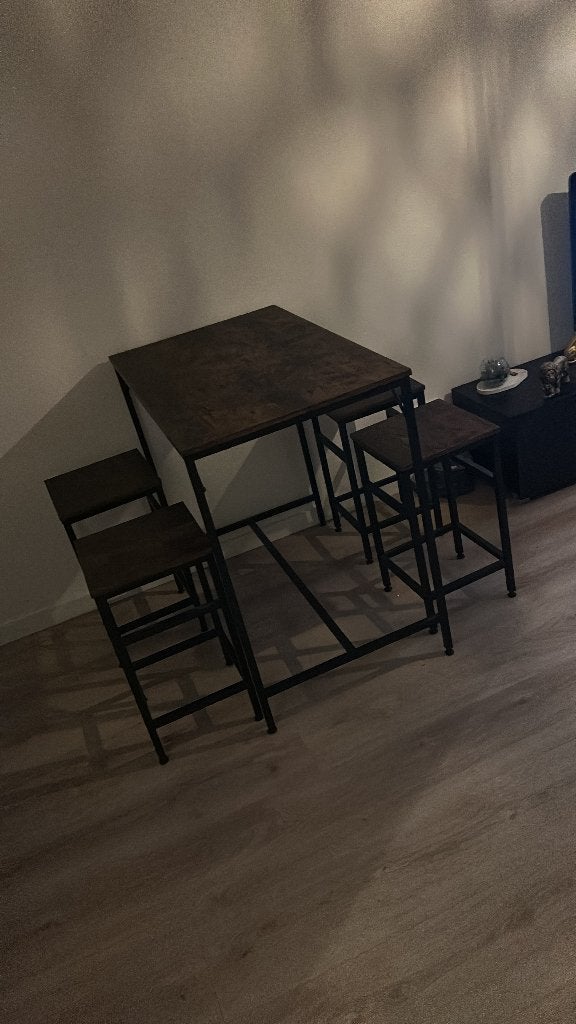 Bartafel met 4 krukken! Mooi setje!, Huis en Inrichting, Barren, Ophalen of Verzenden, Zo goed als nieuw, Inclusief barstoelen