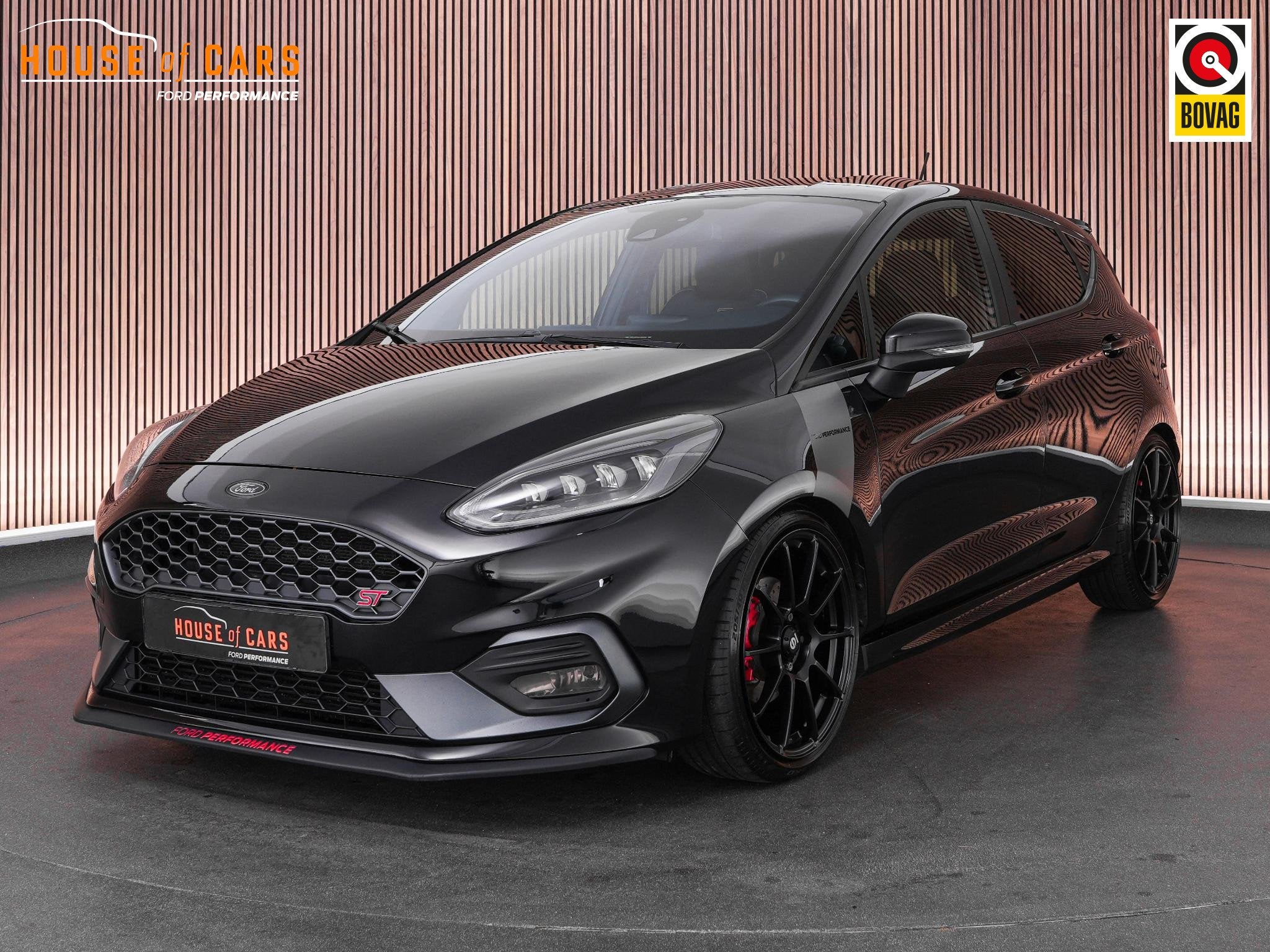 Ford Fiesta ST-3 1.5 200pk PERFORMANCE PACK |Milltek dual ou, Voorwielaandrijving, Euro 6, Leder en Stof, Zwart
