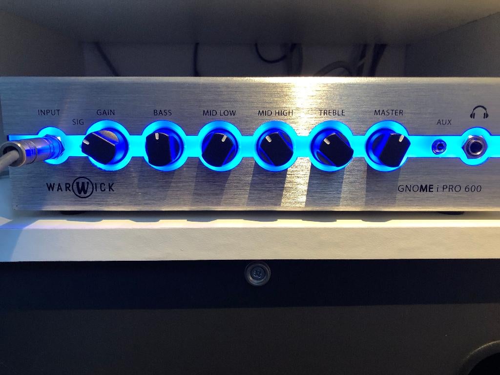 Warwick basversterker Gnome I Pro 600 Watt, Muziek en Instrumenten, Versterkers | Bas en Gitaar, Ophalen of Verzenden, Zo goed als nieuw
