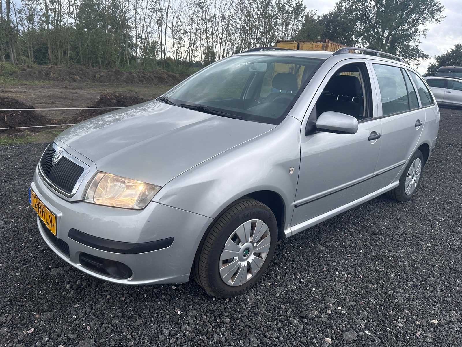2005 - Skoda - Fabia Combi - 1.4-16V Ambiente - 72-RH-LV, Voorwielaandrijving, Gebruikt, 4 cilinders, 1070 kg