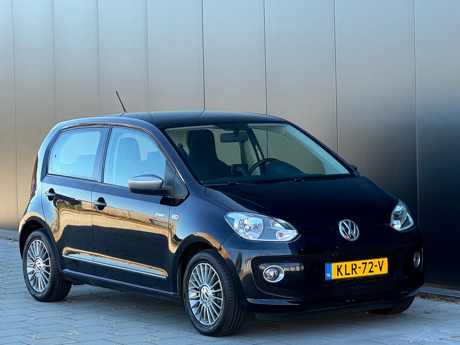 Volkswagen Up! 1.0 high up!  5drs Navi Airco Stoelverwarming, Auto's, Voorwielaandrijving, Euro 5, Stof, 840 kg