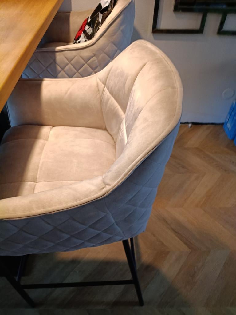Bartafel met 5 Barstoelen, Ophalen, Zo goed als nieuw, Twee