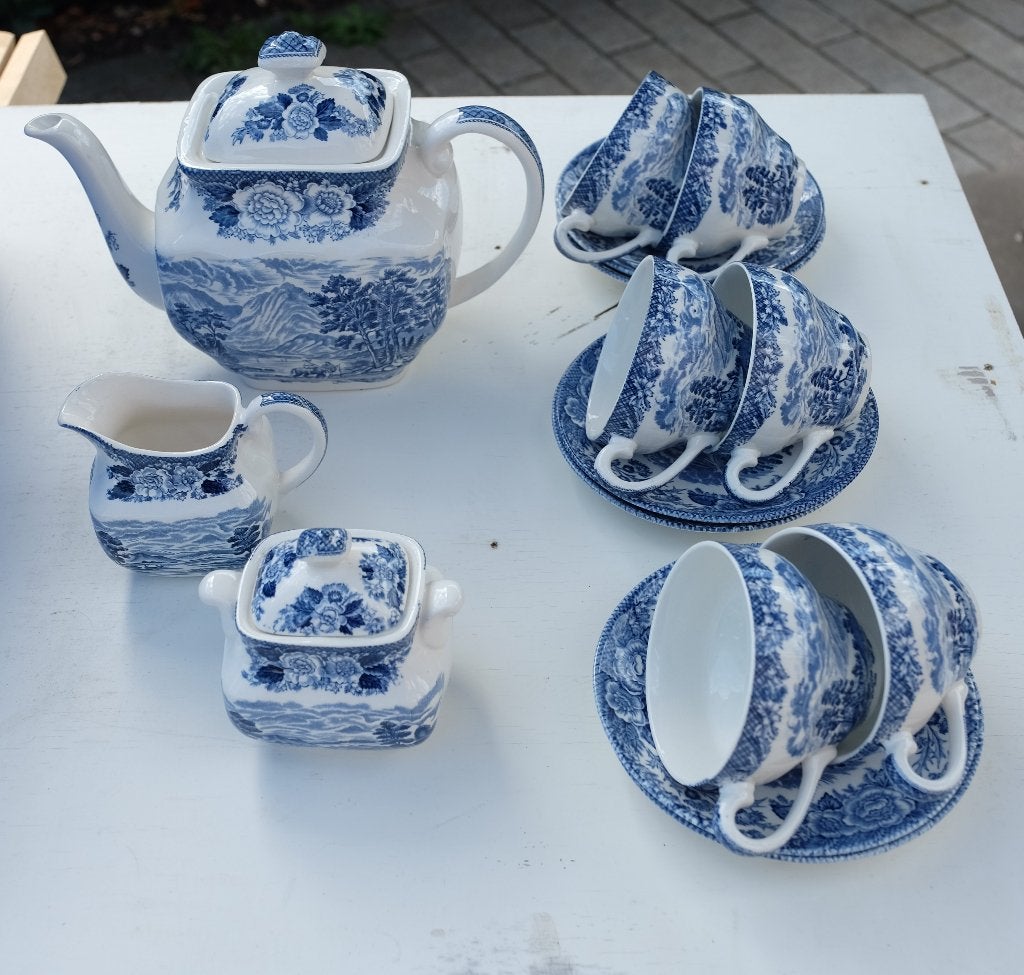 Engels porcelein theeservies, Royal Warwick Scottish Lochs, Ophalen