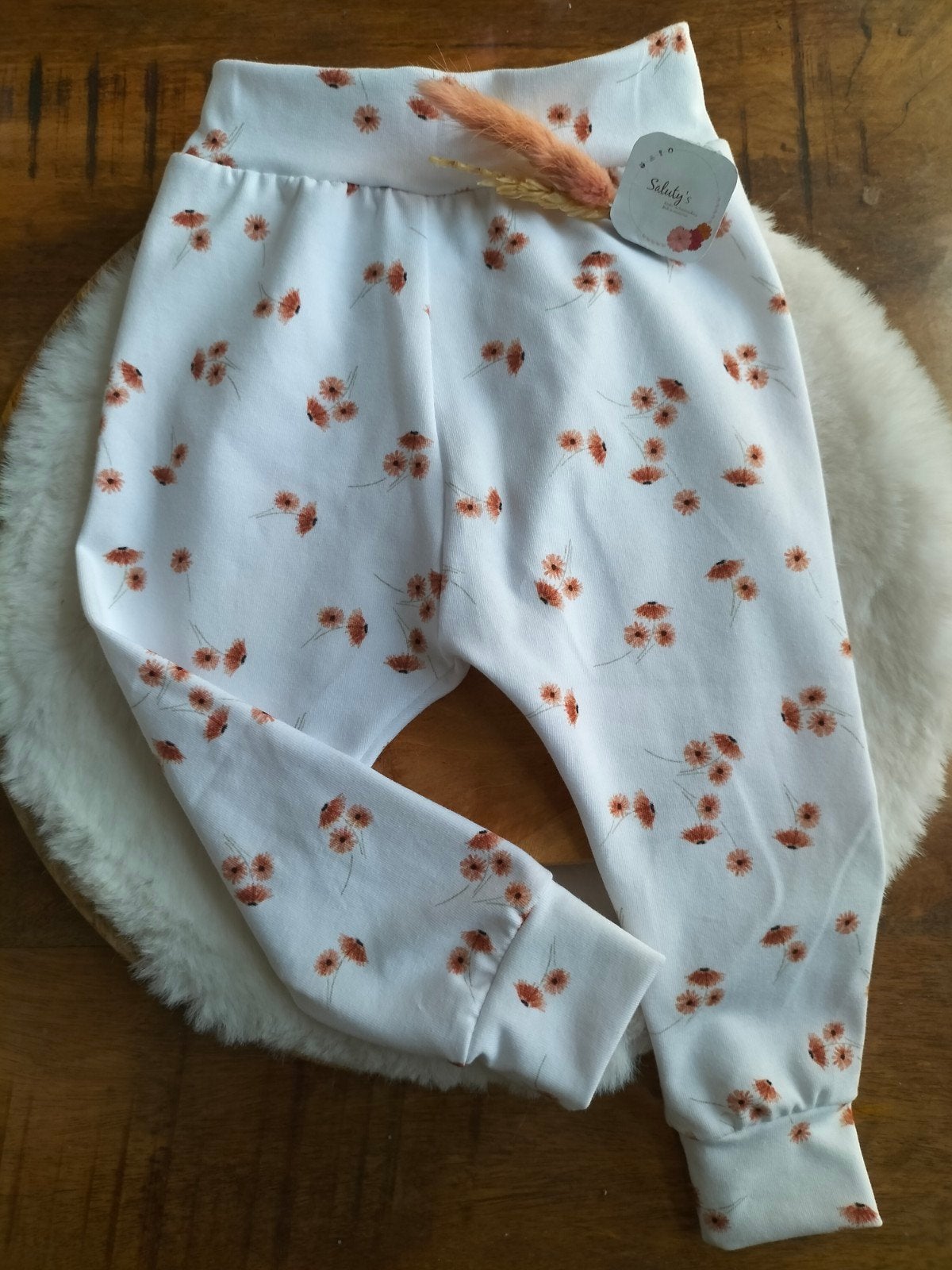 Nieuw handgemaakt • Broekje maat 86 Bloemetjes, Kinderen en Baby's, Babykleding | Maat 86, Broekje, Meisje, Nieuw, Ophalen of Verzenden