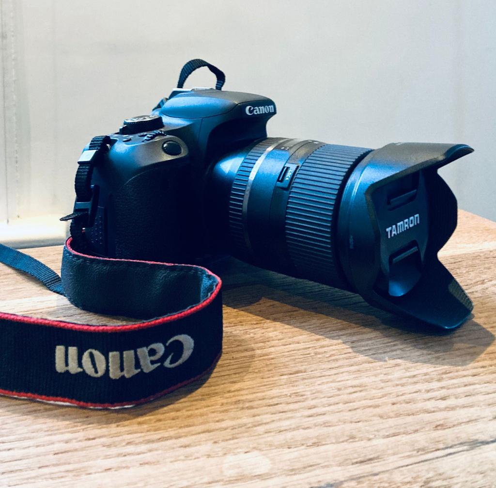 Canon EOS 800D camera met 16-300mm Tamron lens, Gebruikt, Spiegelreflex, Canon, Ophalen of Verzenden