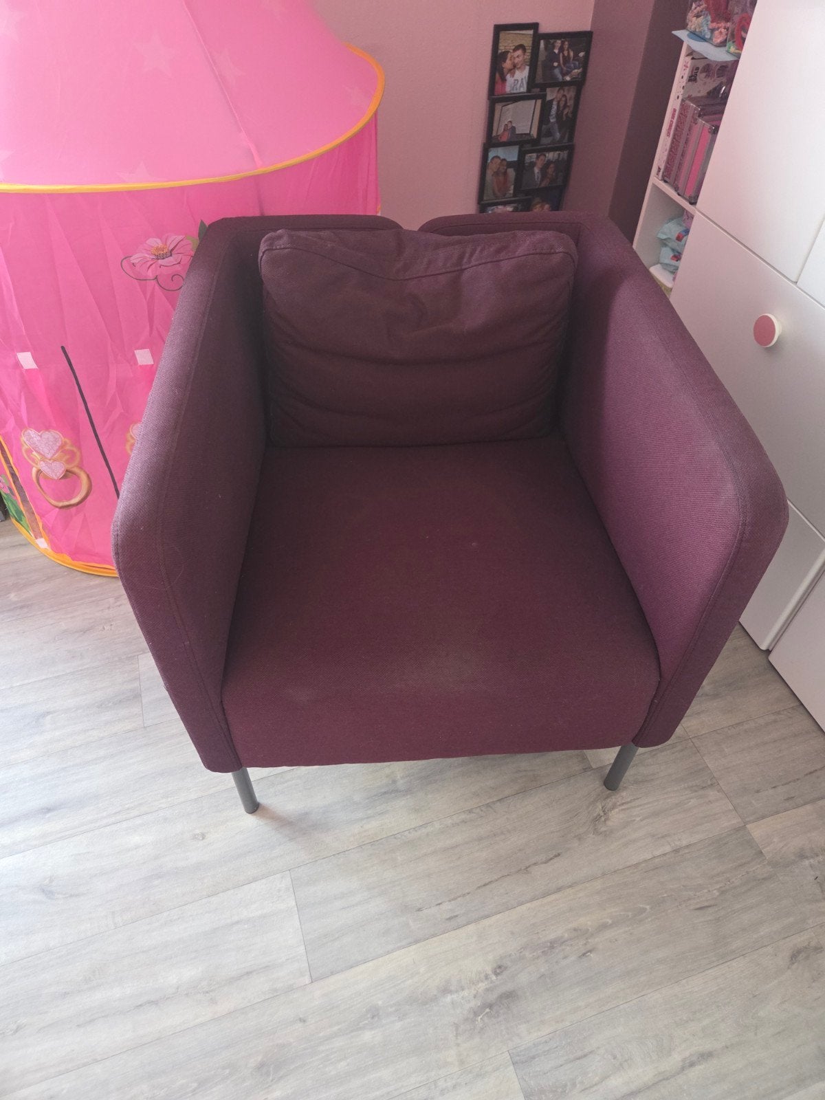 IKEA Ekerö fauteuil bordeaux/wijnrood - Zo goed als nieuw, Ophalen, 75 tot 100 cm, Zo goed als nieuw, 75 tot 100 cm