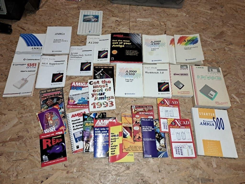 Handleidingen Commodore Amiga, Computers en Software, Vintage Computers, Ophalen of Verzenden