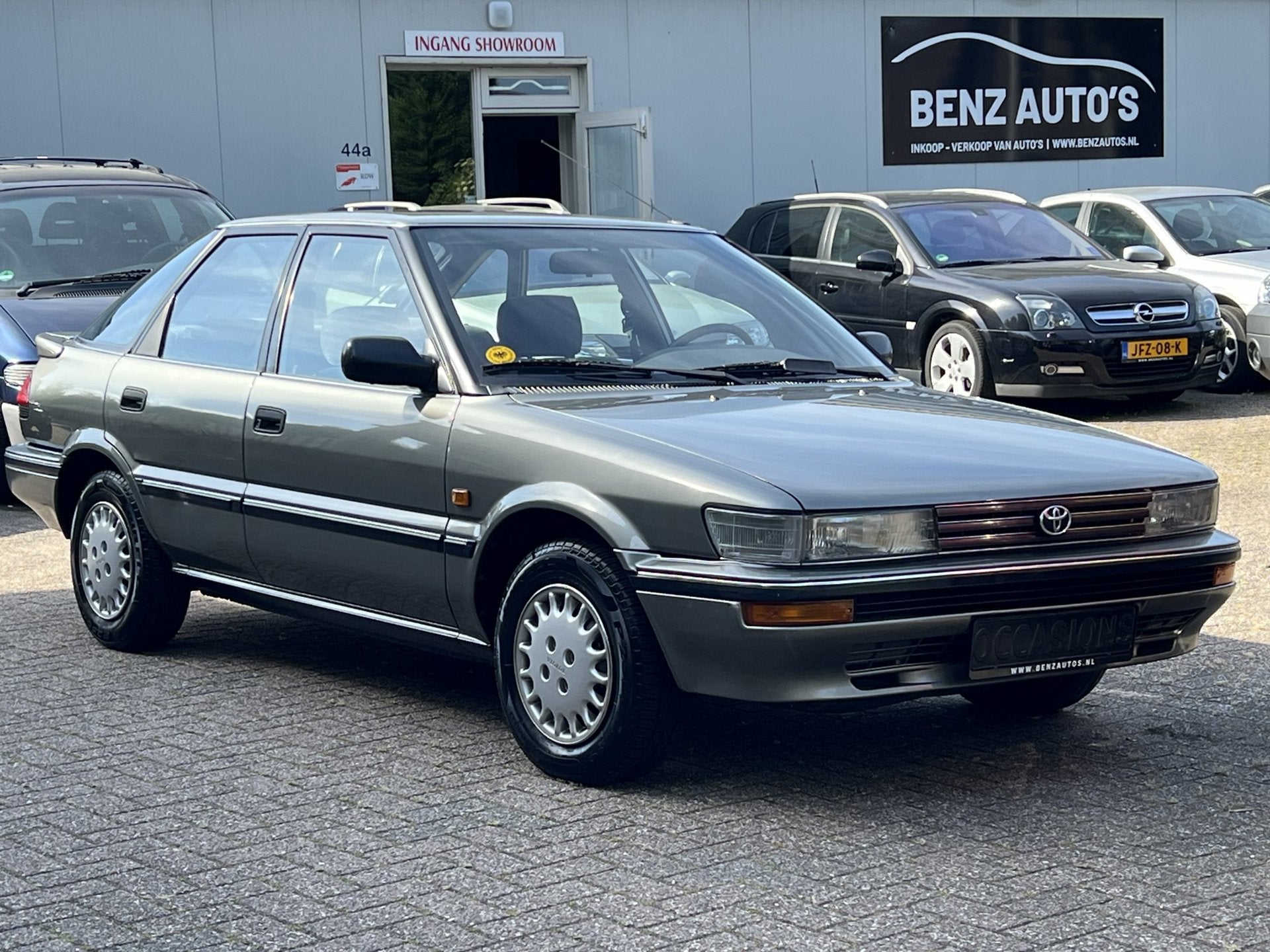 Toyota Corolla 1.6 GLi Automaat/Nieuw Staat/Youngtimer, foto 2