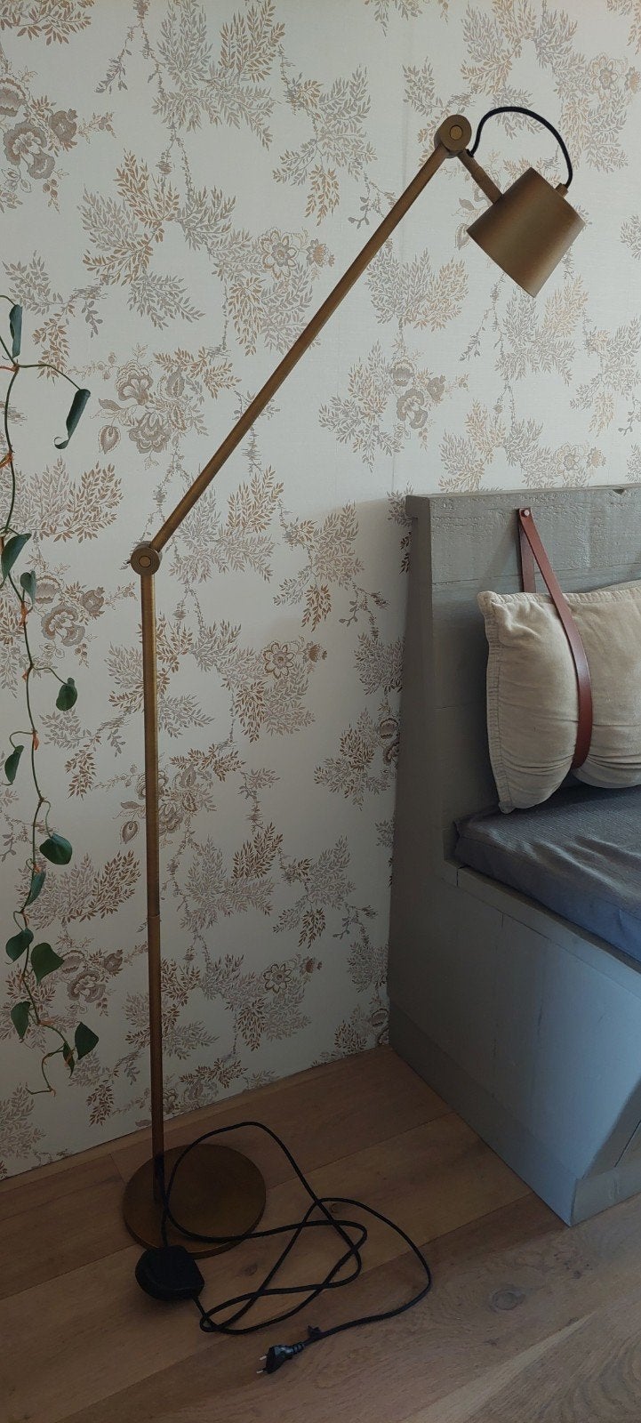 Vloerlamp Denzel (karwei) messing, goede staat!, Ophalen, Zo goed als nieuw, 150 tot 200 cm