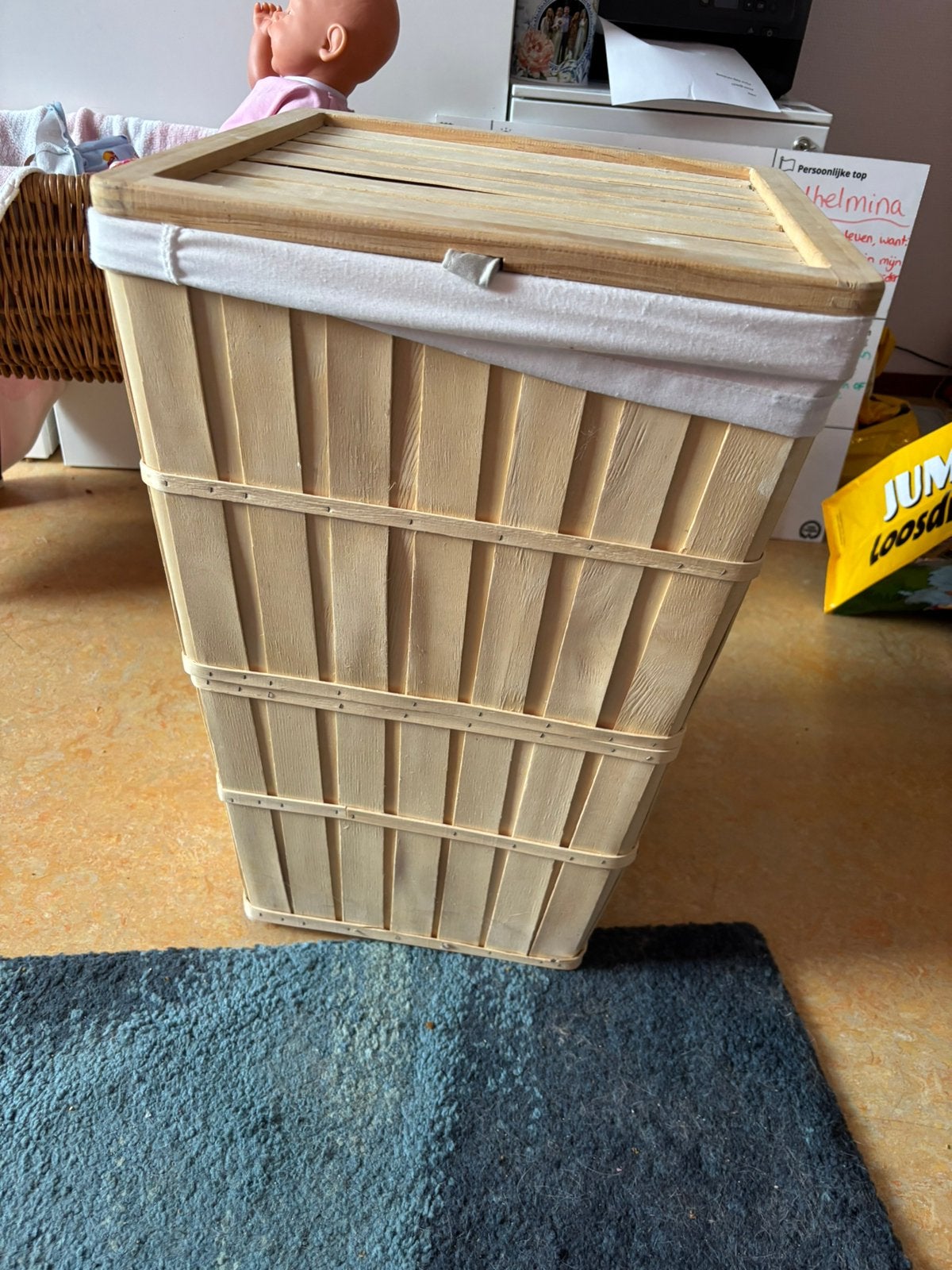 Houten wasmand met uitneembaar wasnet, Ophalen, Hout, Gebruikt, Beige