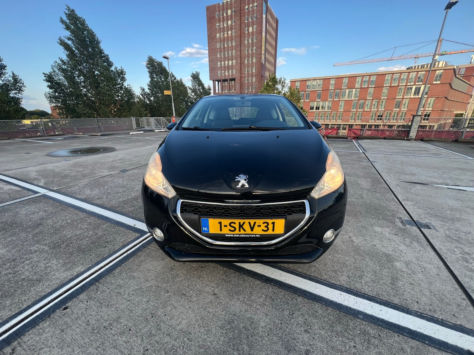 Peugeot 208 1.0 VTI 50KW/68PK 3-D 2012 Zwart, Auto's, Peugeot, Voorwielaandrijving, 450 kg, 31 €/maand, Particulier