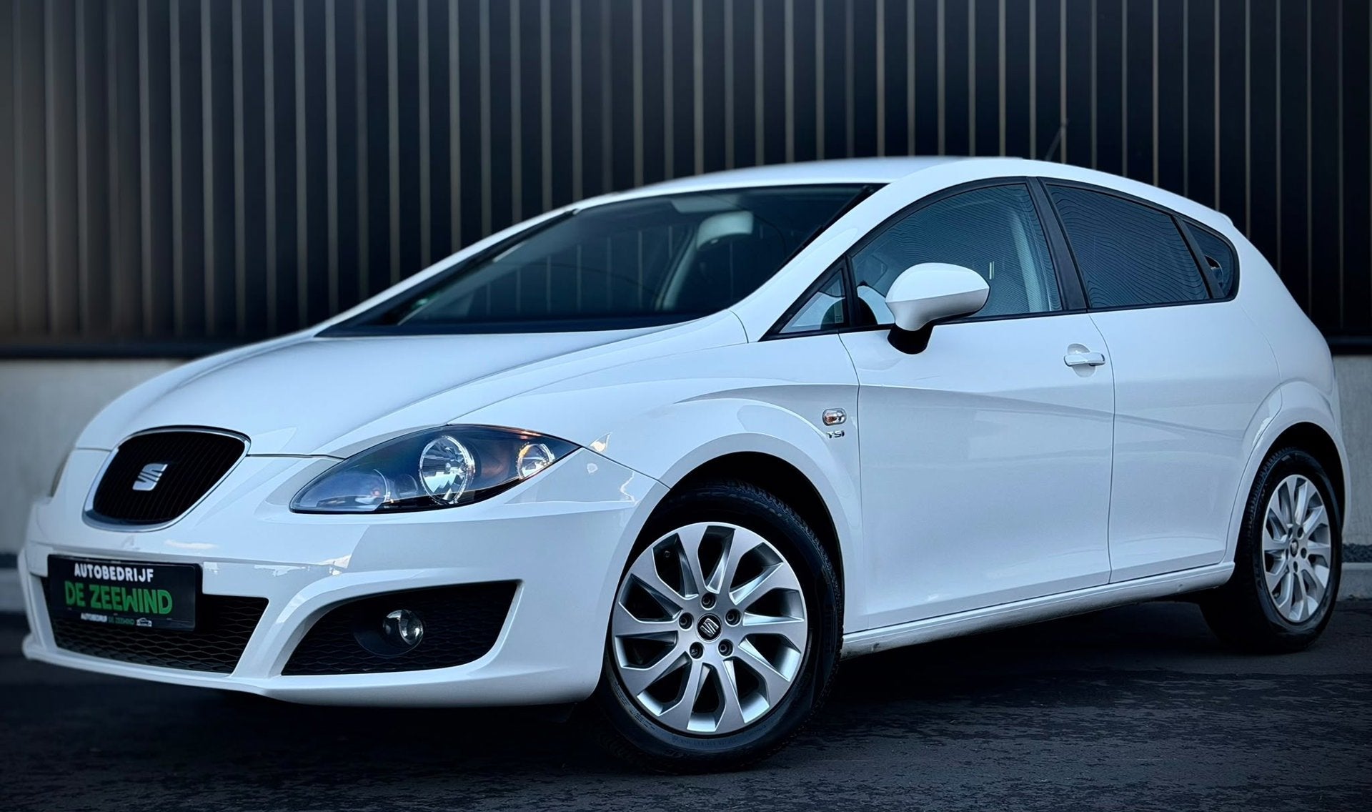 SEAT Leon 1.2 TSI Ecomotive Businessline|Apple carplay, Auto's, Voorwielaandrijving, Verwarmde buitenspiegels, Stof, Gebruikt