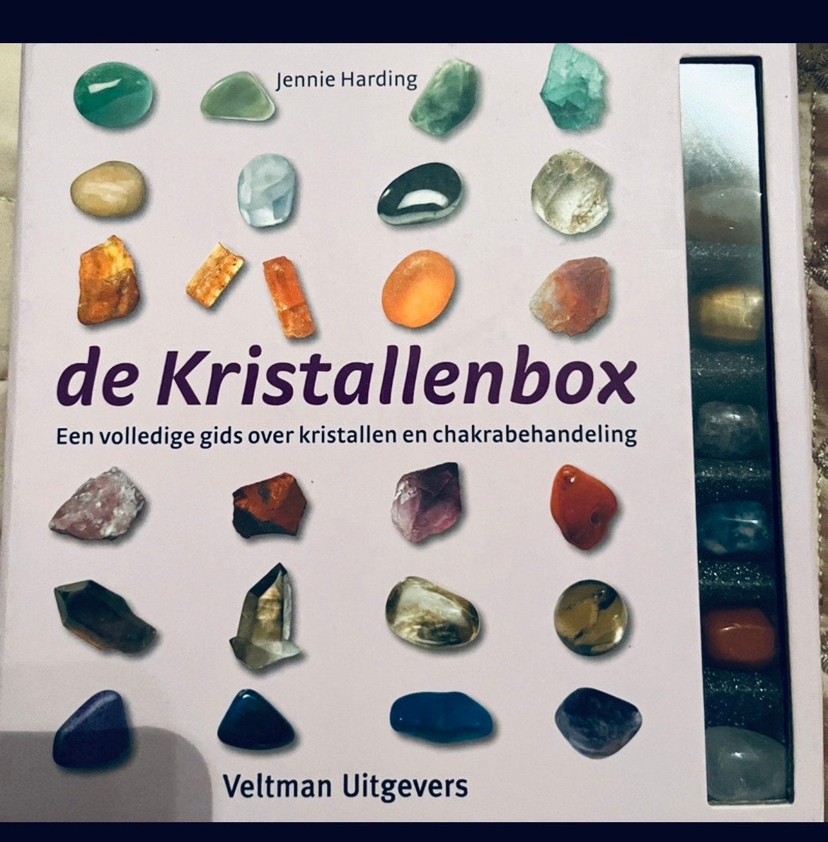 De Kristallenbox: Kristalgenezing & Chakrabehandeling, Ophalen of Verzenden, Zo goed als nieuw