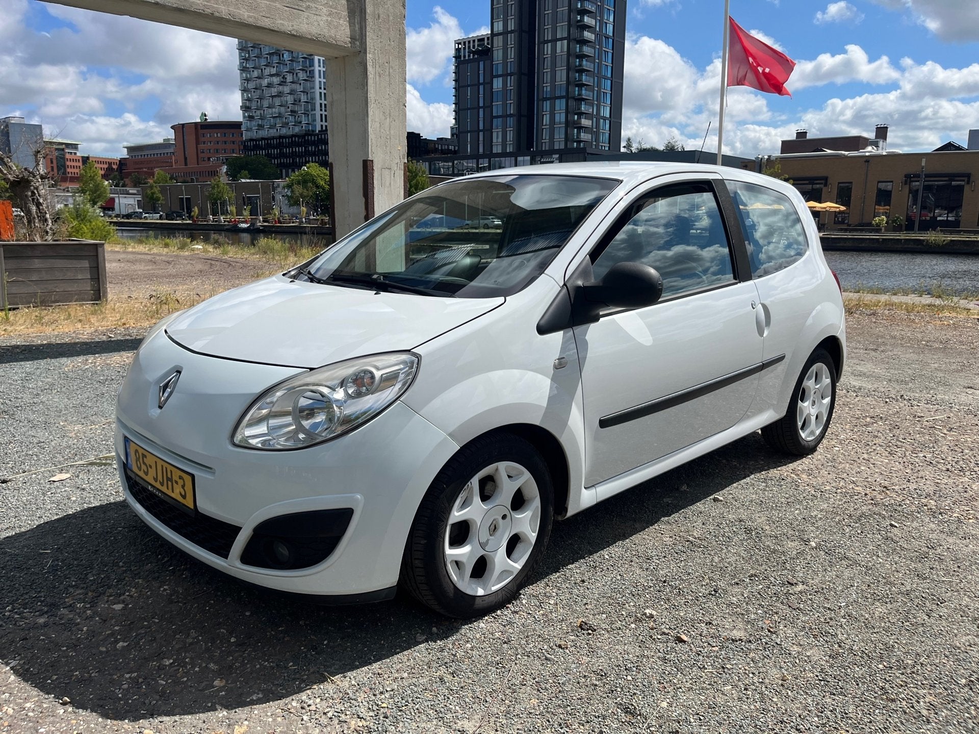 Renault Twingo 1.2-16V Dynamique AUTOMAAT, Auto's, Dealer onderhouden, Twingo, Gebruikt, 31 €/maand